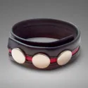 Cockstrap in pelle Mister B nero e rosso